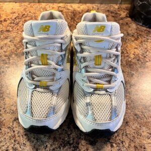 New Balance 530 White and Yellow Sneakers Womens size 7